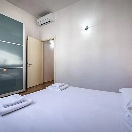 Yid Business Gate Pensjonat 4*