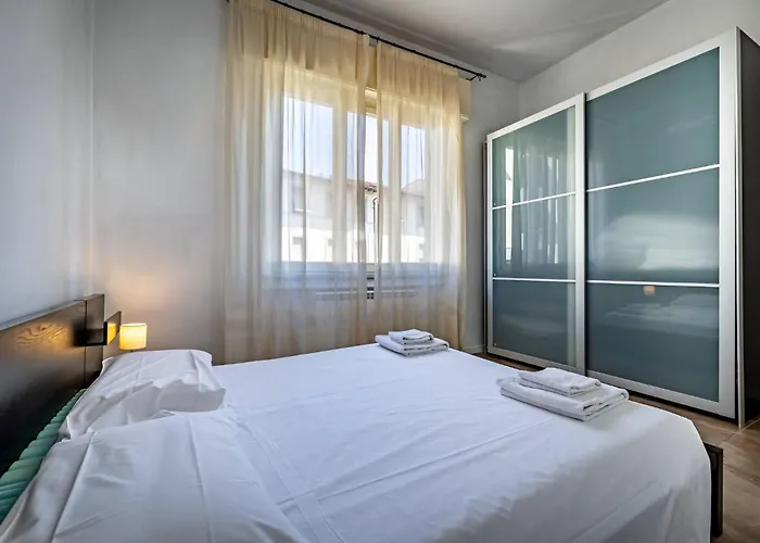Yid Business Gate Guest house